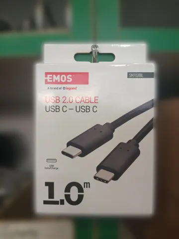 USB kábelek